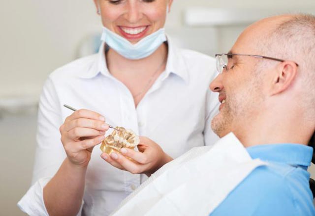 implante-dental.jpg